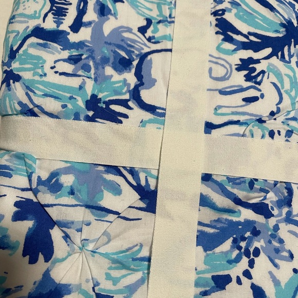 Lilly Pulitzer for Potterybarn - Picture 4 of 5